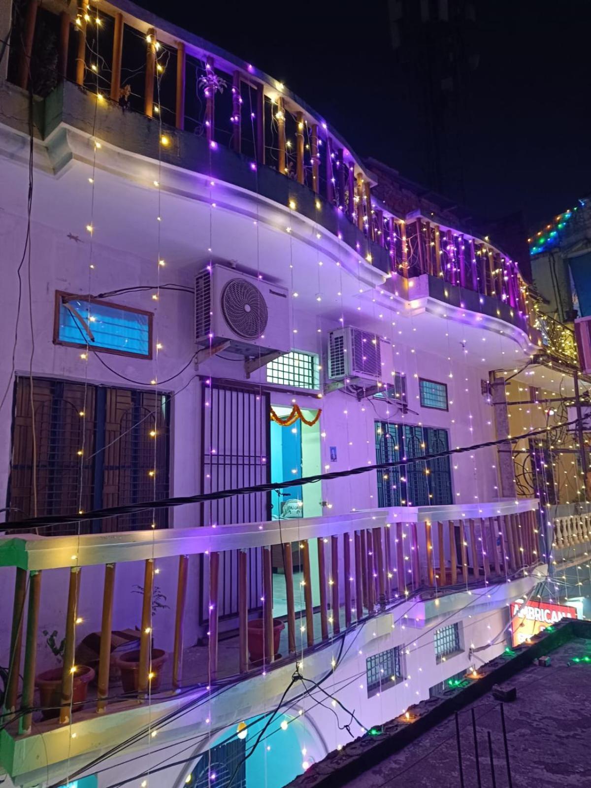 ורנאסי Jpm Guest House מראה חיצוני תמונה