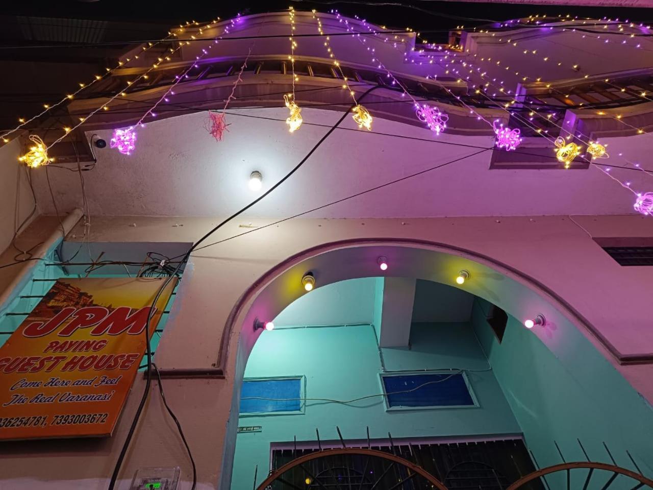 ורנאסי Jpm Guest House מראה חיצוני תמונה
