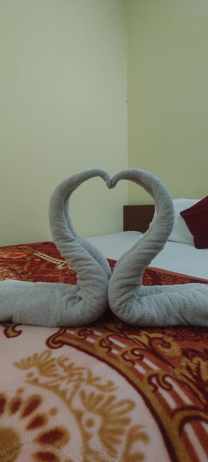 ורנאסי Jpm Guest House מראה חיצוני תמונה